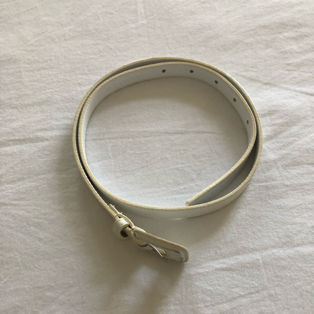 🤍 Elie Tahari Leather Belt